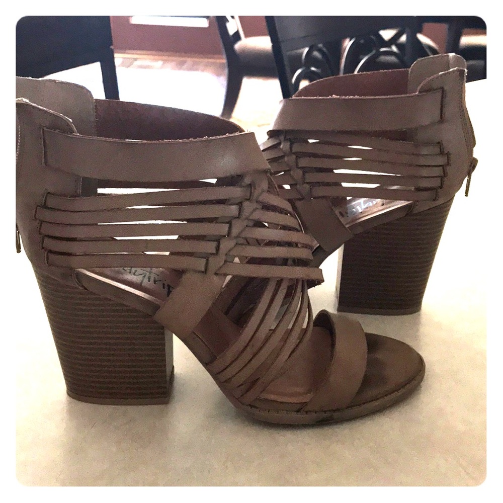 Shoe size 9